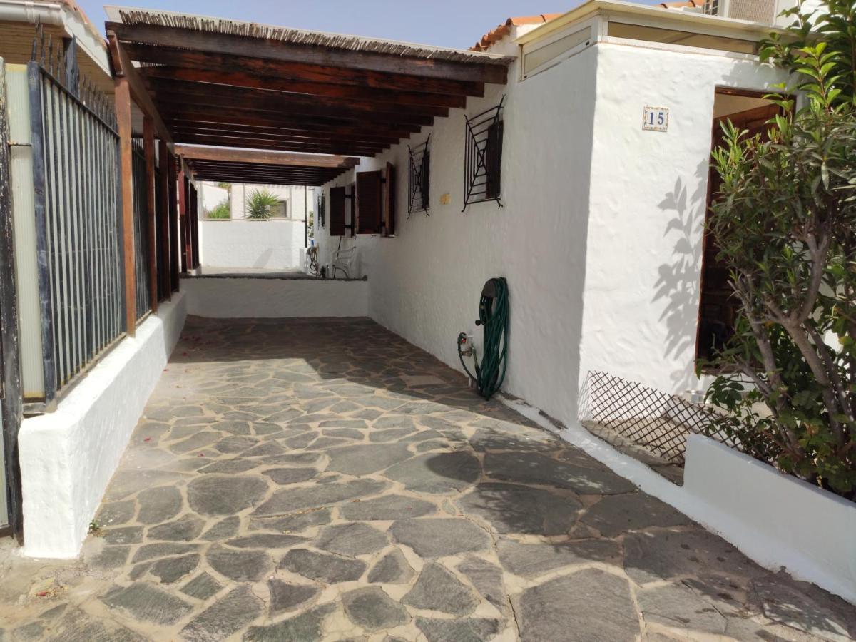 Lovely 2 Bedroom Bungalow With Parking Maspalomas  Bagian luar foto