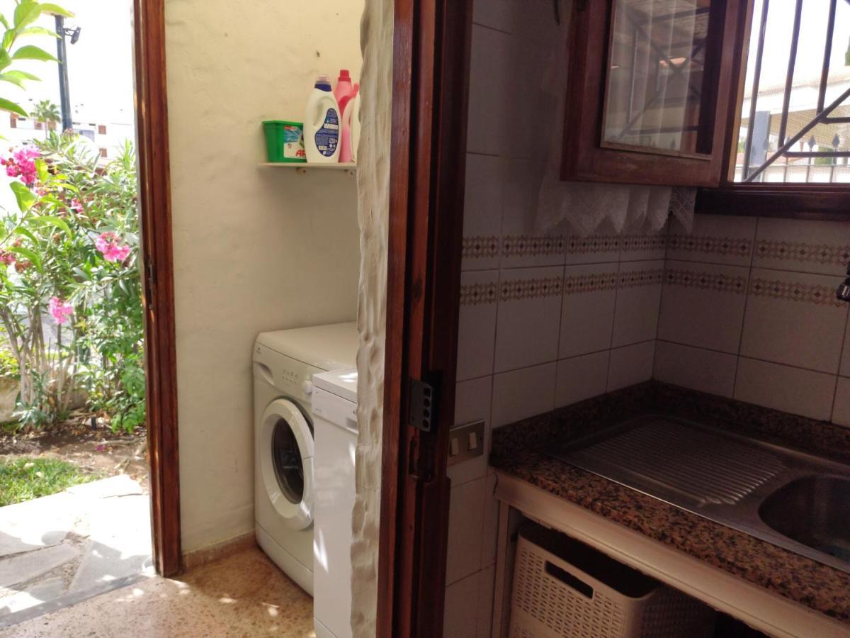 Lovely 2 Bedroom Bungalow With Parking Maspalomas  Bagian luar foto