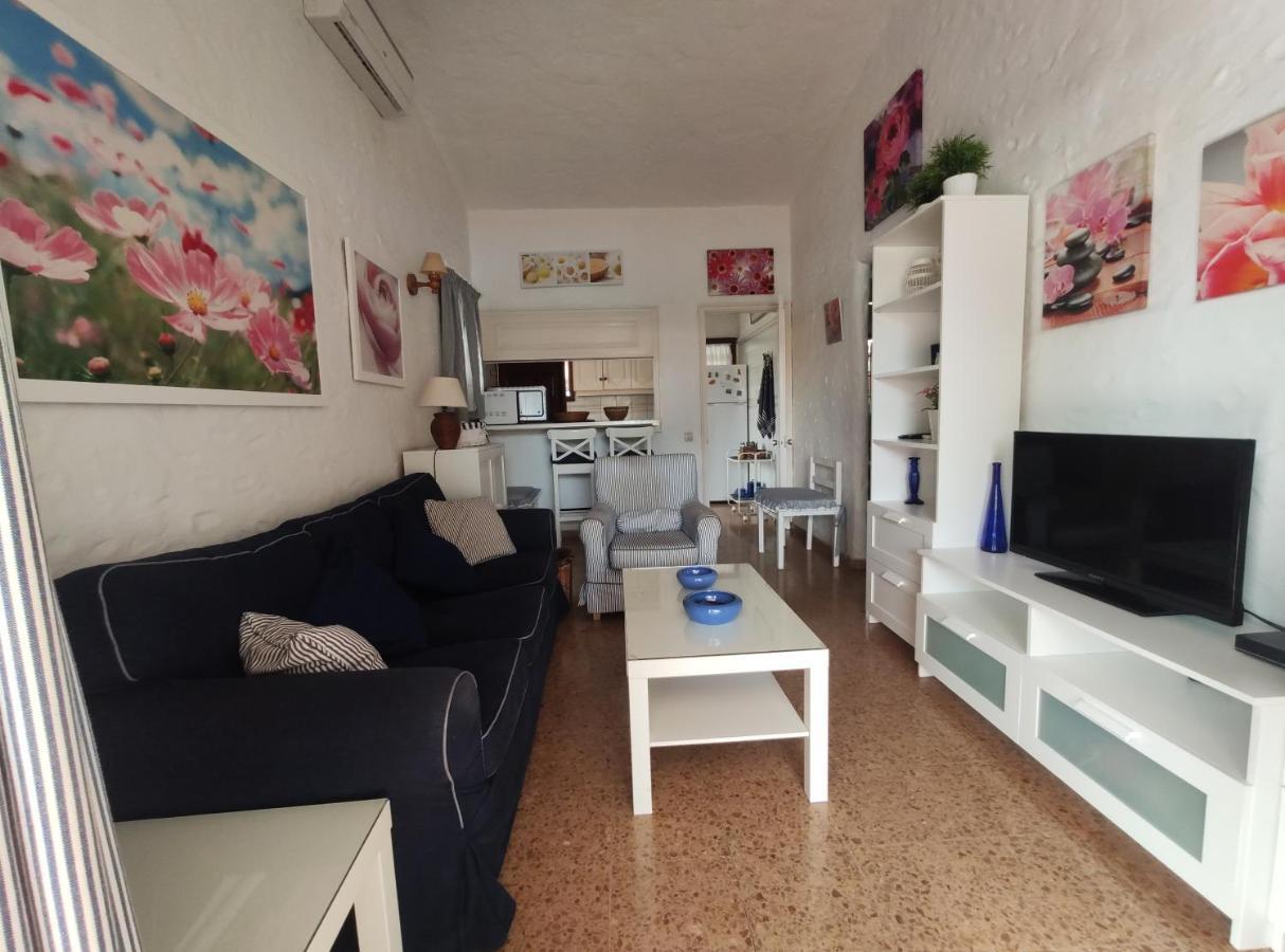 Lovely 2 Bedroom Bungalow With Parking Maspalomas  Bagian luar foto