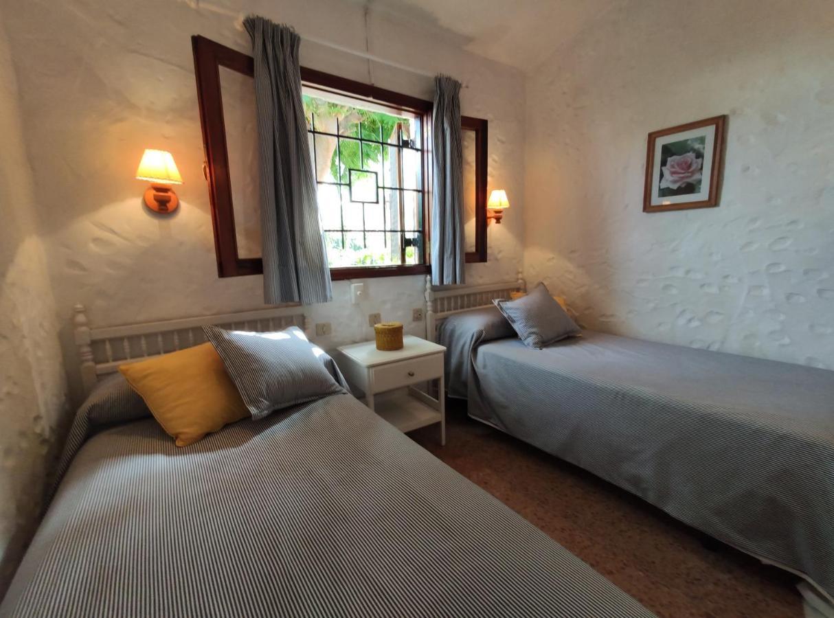 Lovely 2 Bedroom Bungalow With Parking Maspalomas  Bagian luar foto